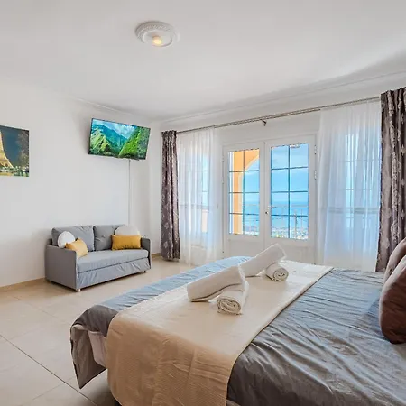 Grandview 2 Apartamento *